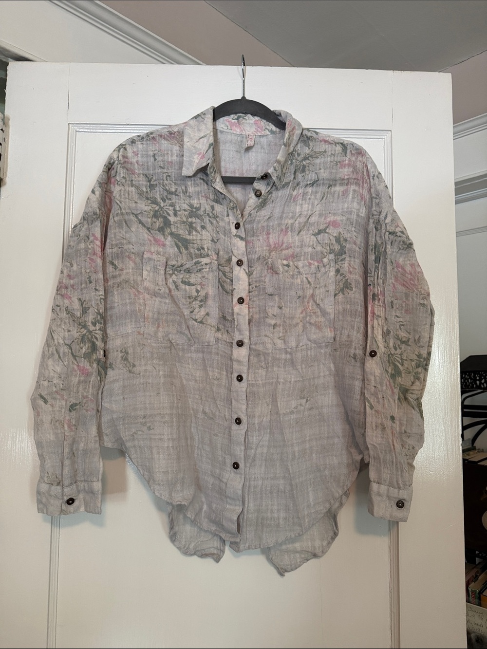 Free People Light Gray Floral Button-Down Shirt Vintage Print